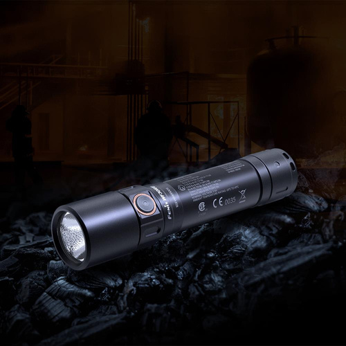 Fenix ​​- LED Flashlight with 2600 mAh Rechargeable Battery - 280 lm - WF30RE