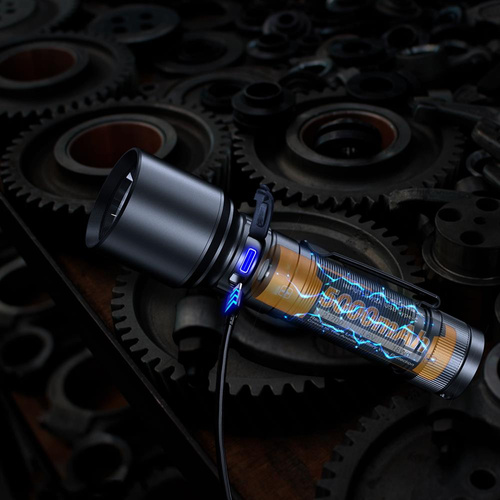 Fenix - Rechargeable LED Flashlight - 3000 Lumen - 5000 mAh - C7