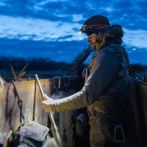 Fenix - Rechargeable LED Headlamp with 2600 mAh Battery - 1200 Lumens - HM60R