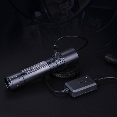 Fenix ​​- LED Flashlight with 2600 mAh Rechargeable Battery - 280 lm - WF30RE