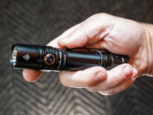 Fenix - Tactical LED Flashlight Rechargeable - 1700 Lumens - 2600 mAh - Black - PD35 V3.0