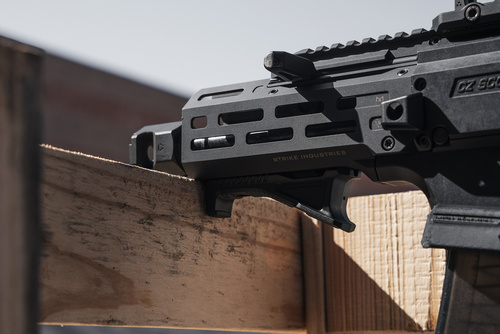 Strike Industries - LINK Cobra Fore Grip - M-LOK / KeyMod - FDE - SI-AR-CMS-CFG-FDE