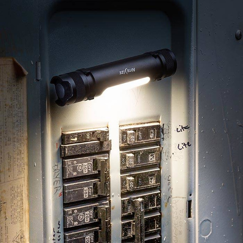 Nite Ize - Radiant® Rechargeable Utility Light - 850lm - RUM1A-01-R7