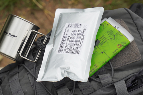 Kedainiu - Military MRE Dish no. 02 Braised Chicken With Buckwheat Porridge