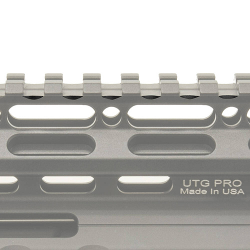 Leapers - Riser UTG Super Slim 13 Slot - 0,83" - Black - MT-RSX8L