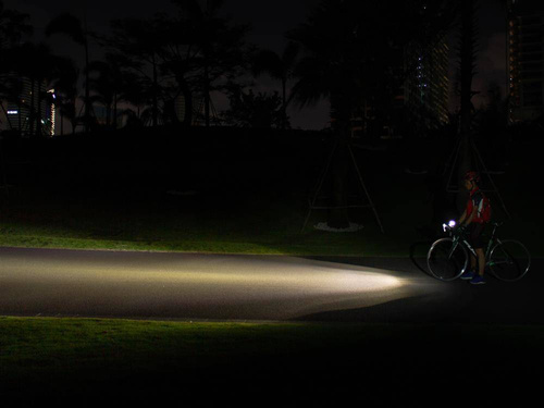 Fenix - LED Bicycle Flashlight - 600 lumens - 2600 mAh - Black - BC25R