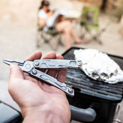 Leatherman - Multitool Rev - 14 tools - 832130