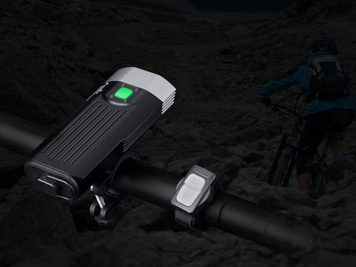Fenix - LED bicycle flashlight - 2200 Lumen - Black - BC30 V2.0