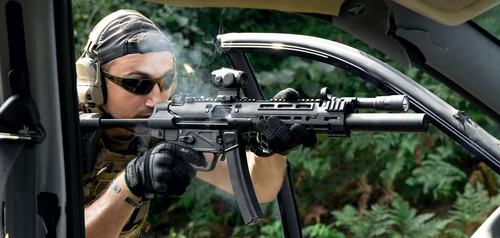 UTG Pro - Front Handguard for MP5 Monolithic M-LOK - Aluminum - Black - MTU055SSME