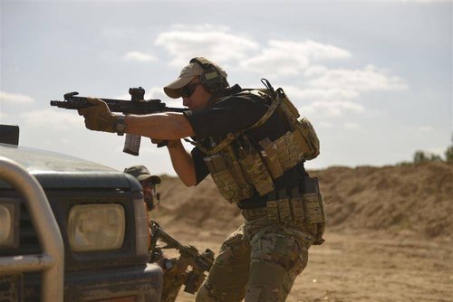 Direct Action - Universal Radio Pouch - MOLLE - Black - PO-RDUN-CD5-BLK