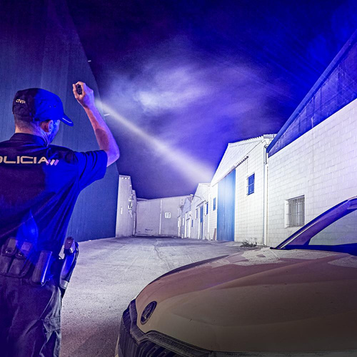 Fenix - Rechargeable LED Flashlight - 5000 lm - TK35UE V2.0