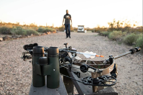 Vortex Optics - Triumph HD 10x42 Hunting Binoculars - Black - TRI-1042