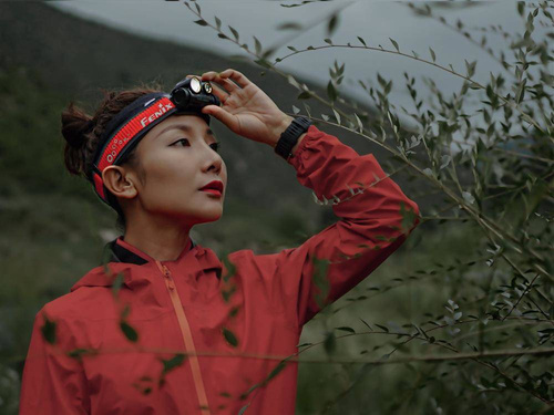 Fenix - HM65R-T LED Headlamp with Rechargeable Battery 3500 mAh - 1500 lumens - 039-468