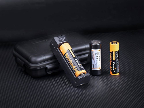 Fenix - ARE-X1 V2.0 Microprocessor Battery Charger - 18650 - USB-C