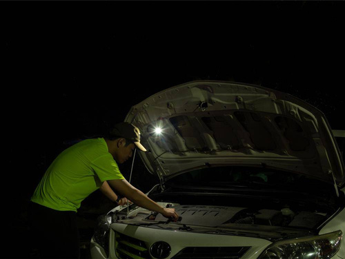 Fenix - Camping LED Flashlight - 2600 mAh 3.6V - Green - CL26R