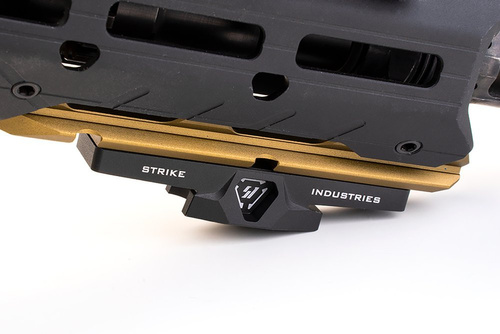 Strike Industries - LINK Tripod Adapter - SI-LINK-TRI-ADA