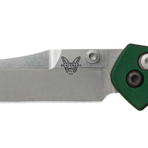 Benchmade - Mini Osborne Folding Knife - AXIS® Lock - S30V - 945